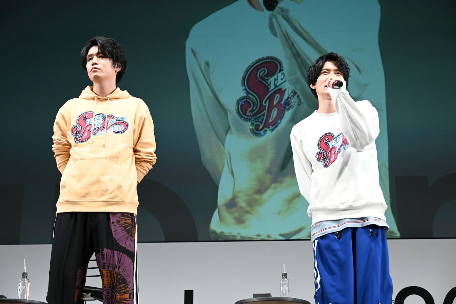 左から阿座上洋平、坂田将吾