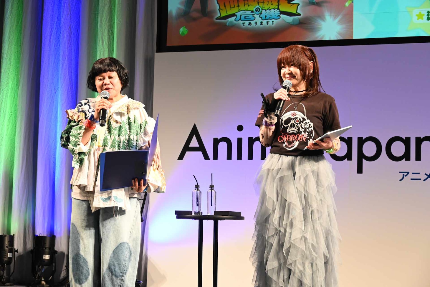 左から小桜エツコ、渡辺久美子