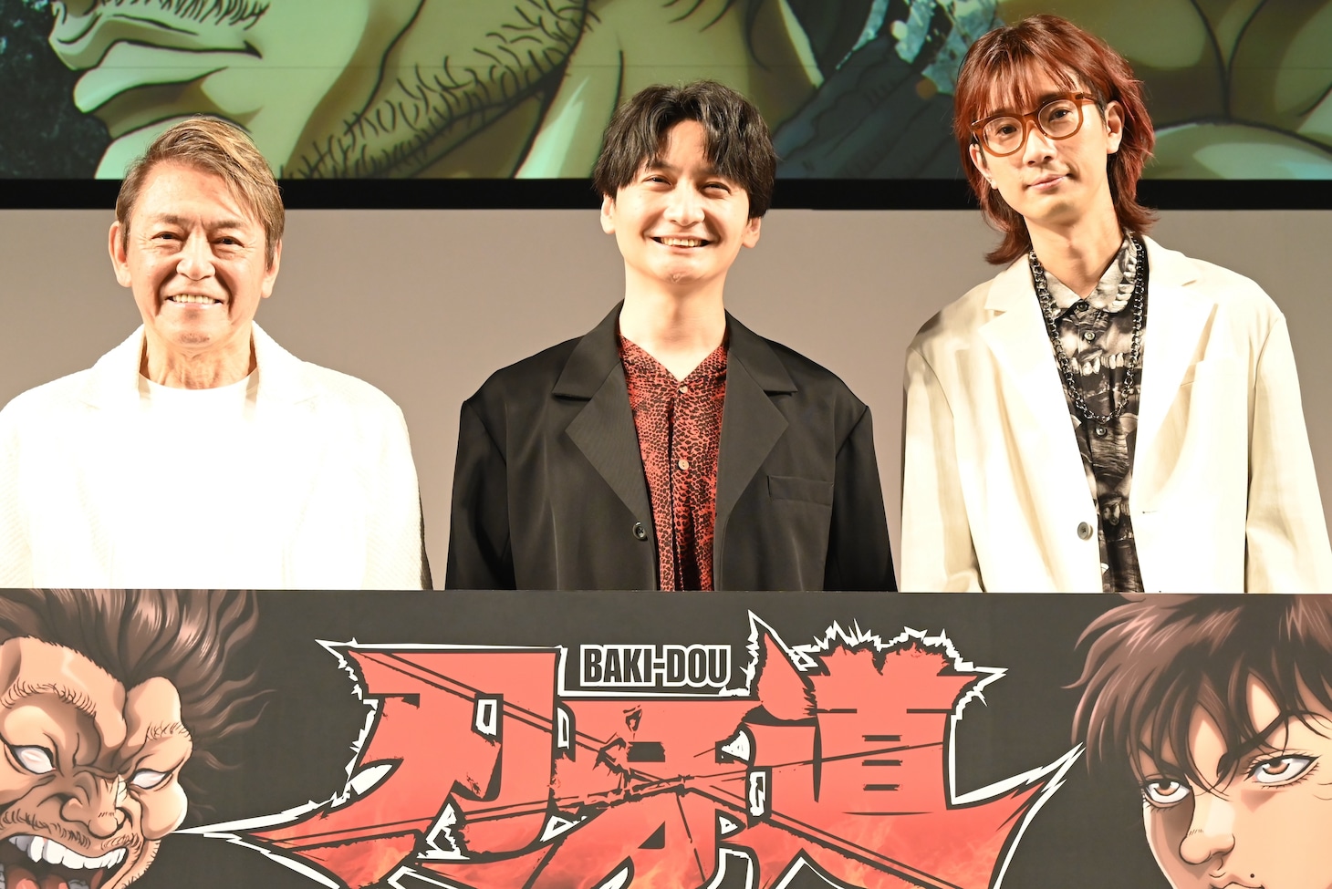 アニメ「刃牙道」のトークステージの様子。左から島﨑信長、内田直哉、江口拓也