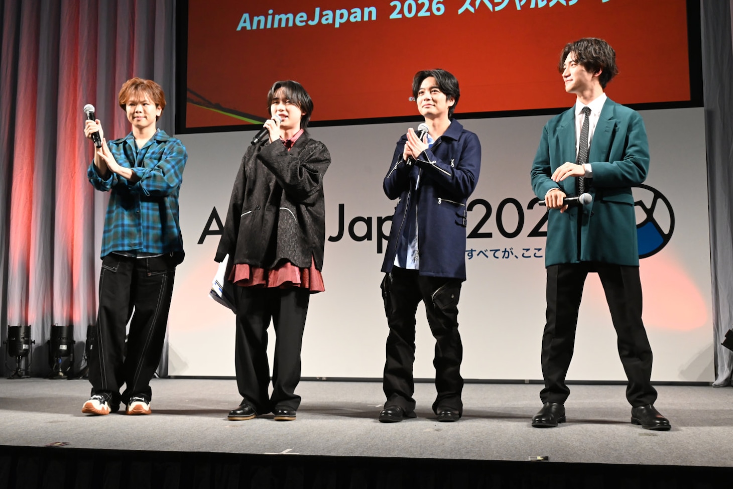 左から村瀬歩、石橋陽彩、榎木淳弥、熊谷健太郎