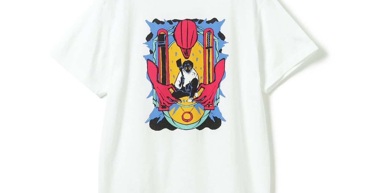 乙骨憂太、リカのTシャツ (c)芥見下々／集英社・呪術廻戦製作委員会