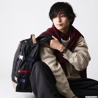 TVアニメ「Fate/strange Fake」×SuperGroupies「アーチャーモデル バックパック」の使用イメージ