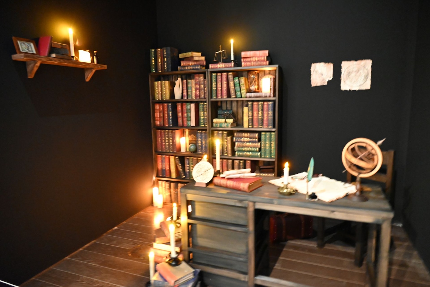 「『チ。 ―地球の運動について―』×東京シティビュー ～世界の見方が変わる体験を、展望台で～」より (c)魚豊／小学館