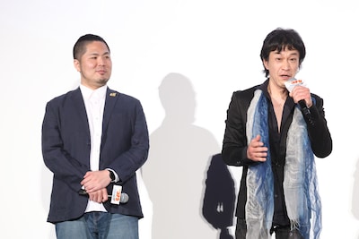 左から蓮井隆弘監督、小山力也