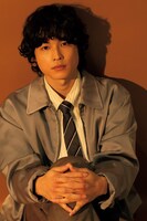 松村北斗 撮影：猪岐沙矢佳