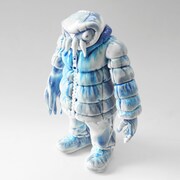 GYAROMIとのコラボ商品のソフビ