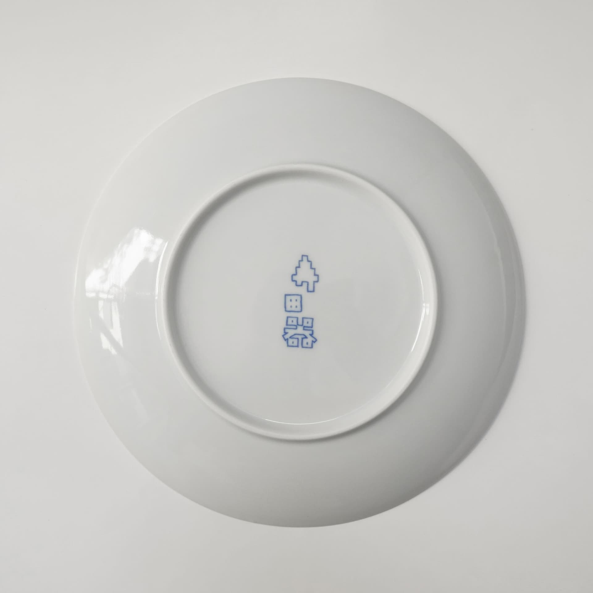 寺田克也の「寺田器」新作展示販売会が開催、ソフビブランドGYAROMIと