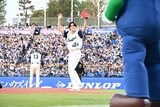 マウンドに向かう宮野真守