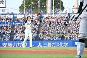 始球式を終えた宮野真守