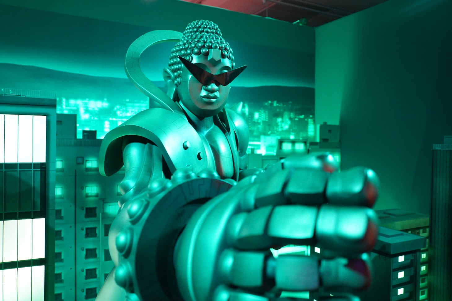 「グレートキンタ菩薩ゼータバージョン」の立像