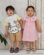 「ちいかわ」と子供服ブランド「apres les cours（アプレ レ クール）」のコラボアイテムの着用イメージ