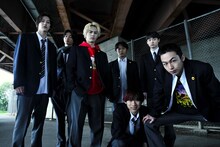 後左から伊藤あさひ、吉澤要人、奥野壮、加藤清史郎、萩原護、前左から桃児、高橋侃