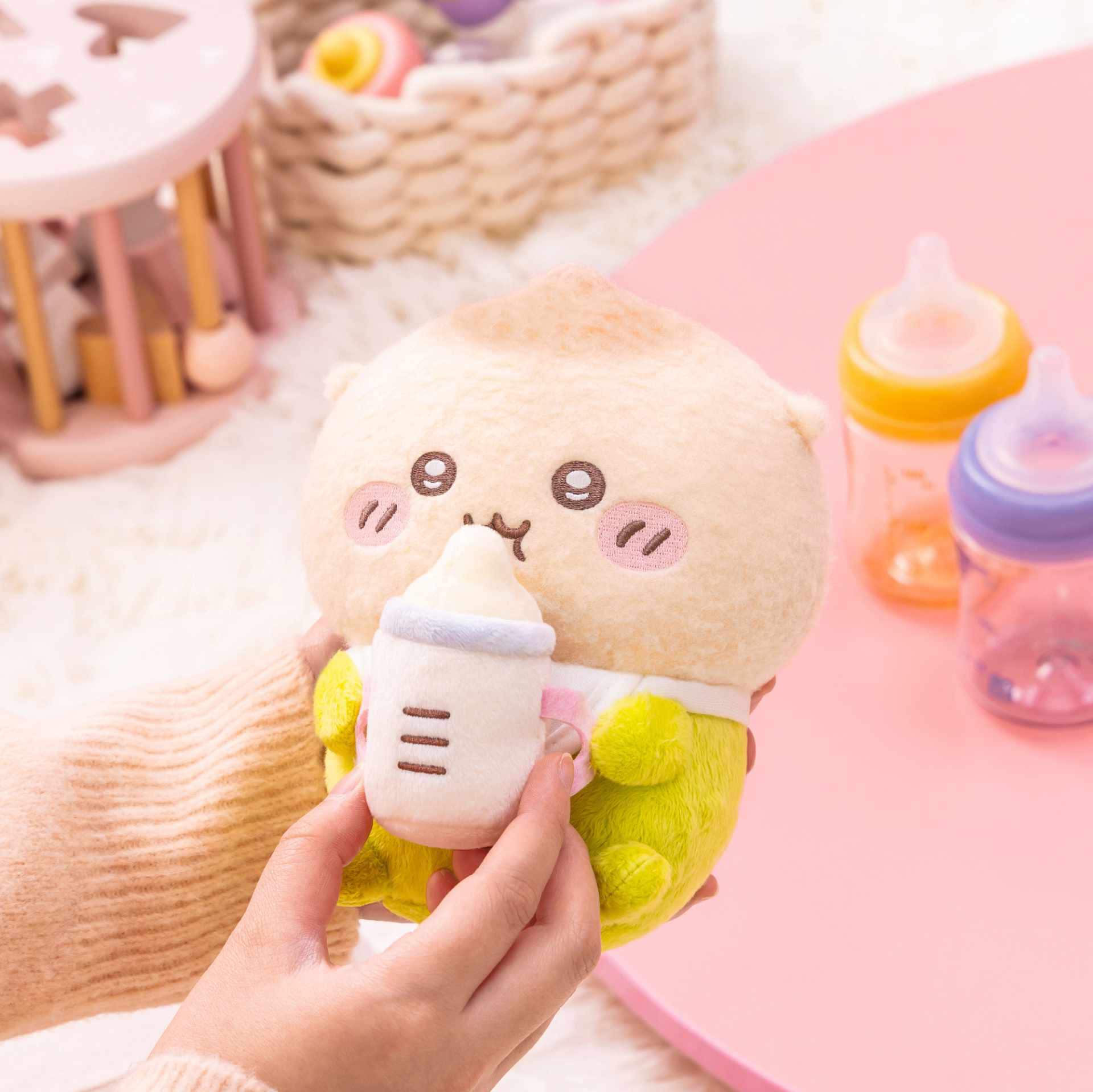 B賞の「磁石でぴたっと！くまとなかよしなちいかわぬいぐるみ」 [画像