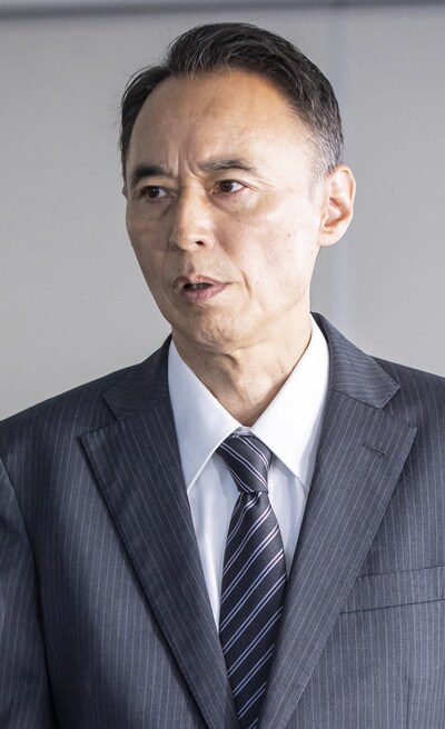 戸田昌宏扮する佐竹大吾