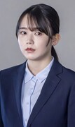 米倉れいあ扮する長谷川梢