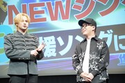 左から海沼流星（BALLISTIK BOYZ）、ずま（虹色侍）。