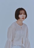 秋田汐梨演じる早川モモカ  (c)「幸せになりたいマサムネ君」製作委員会・MBS