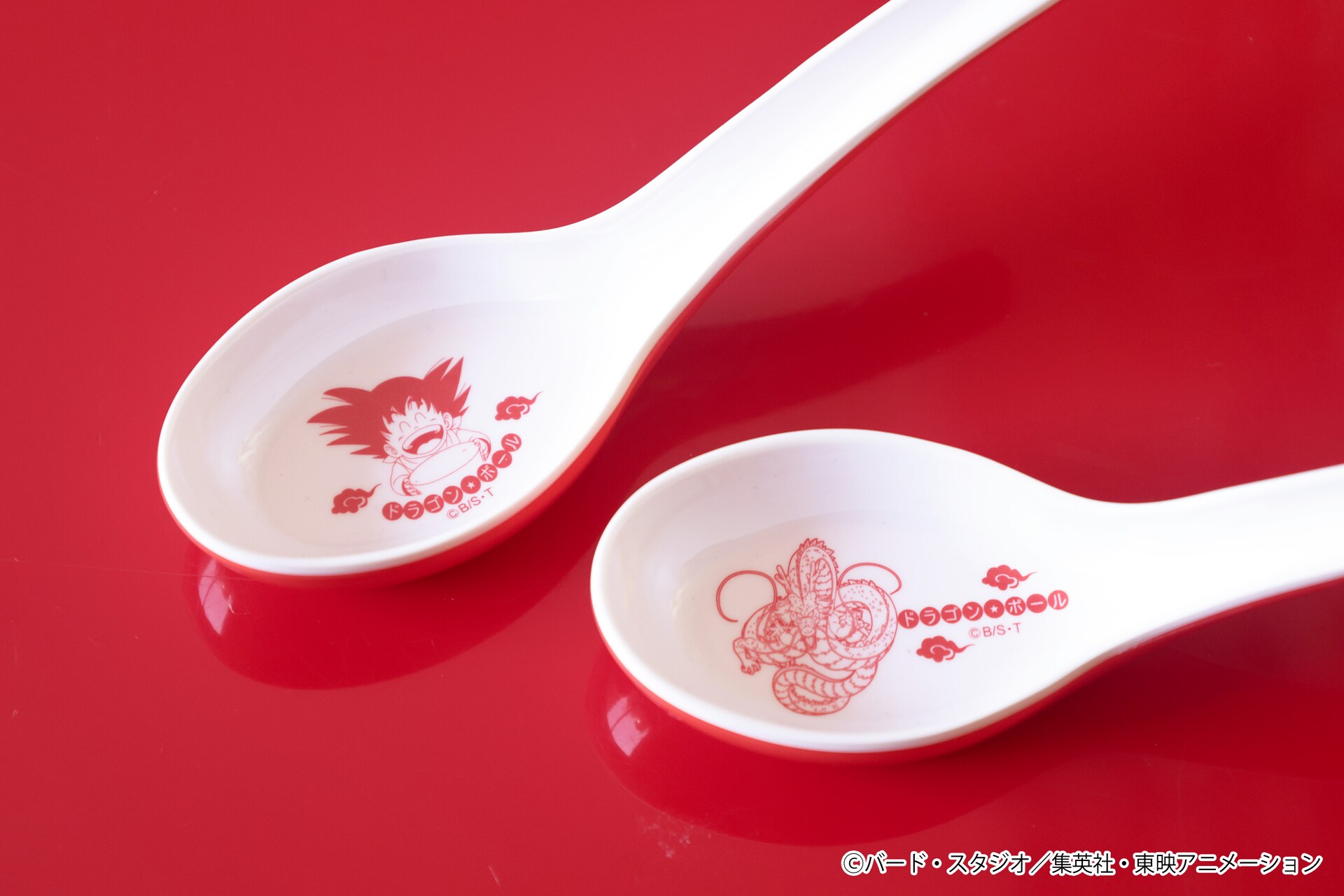 アニメ「ドラゴンボール」チャーハン皿やれんげが登場、DELICIOUS菜館