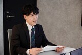 半田周平演じる温水仁