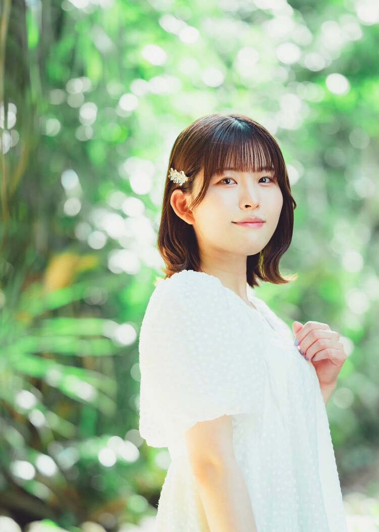 石見舞菜香　ブロマイド8枚 石見舞菜香 [画像・動画ギャラリー 3/7] - コミックナタリー