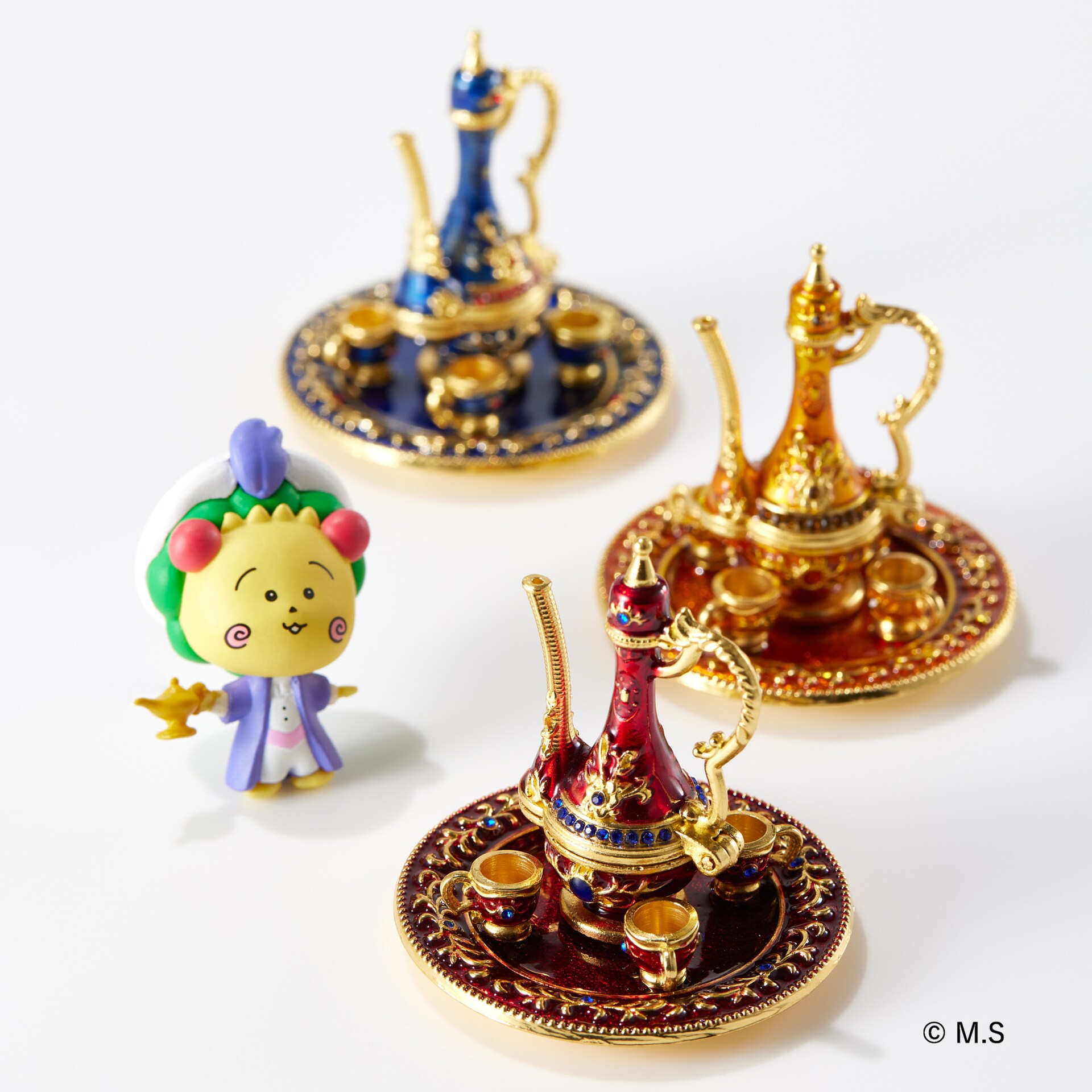 コジコジ×青山デカーボ新作、コジコジとランプをガラス絵で表現した
