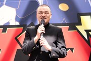 カミナリの竹内まなぶ