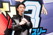 カミナリの石田たくみ