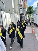 TVアニメ「サンダー3」の番宣イベントで渋谷を練り歩く謎の学ラン集団