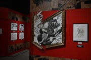「SAKAMOTO DAYS展」より (c)鈴木祐斗／集英社