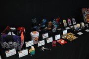 「SAKAMOTO DAYS展」より (c)鈴木祐斗／集英社