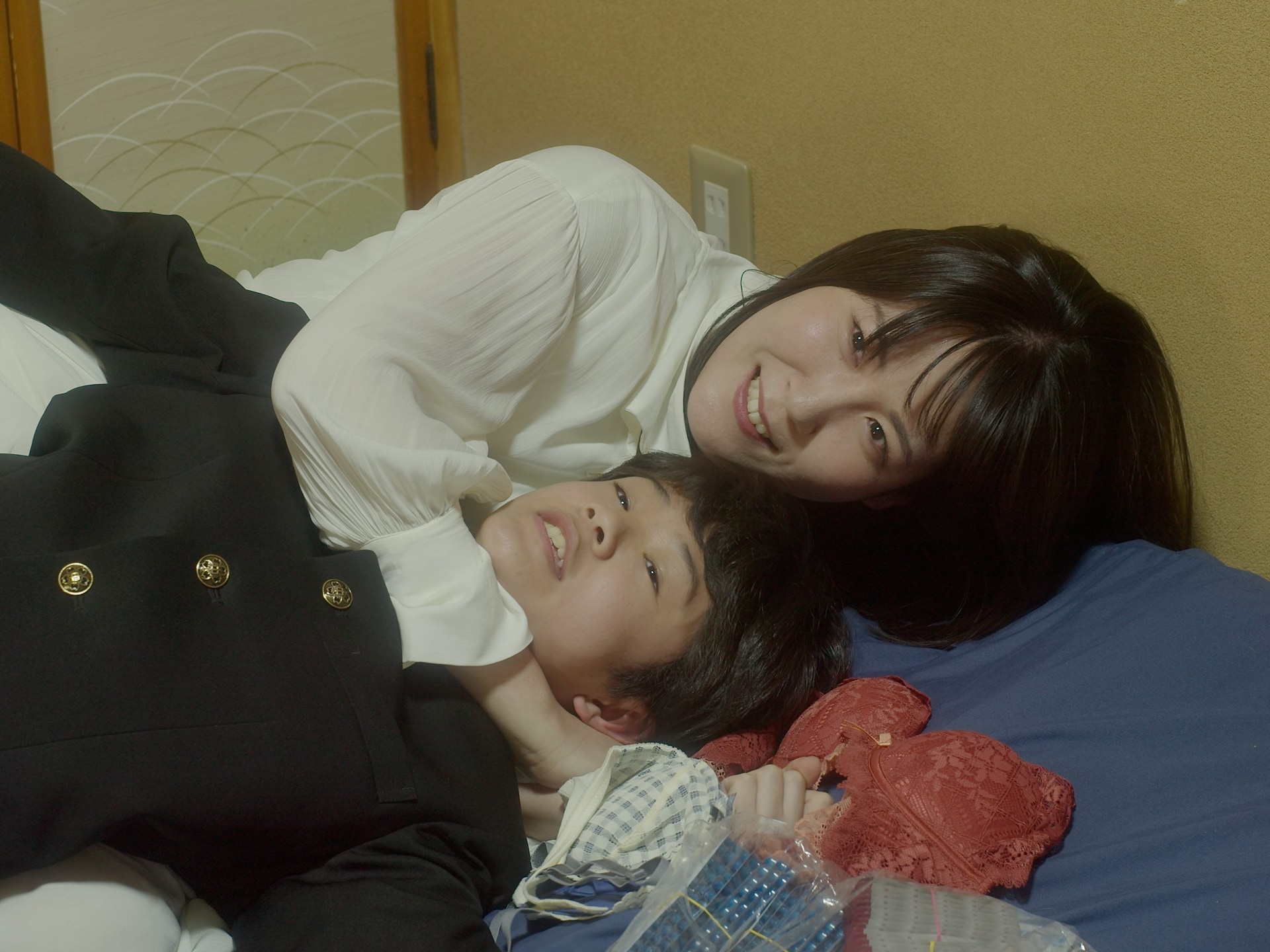 映画「となりのとらんす少女ちゃん」突然10年後の自分が現れる予告編＆場面写真