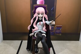 ルイズ＆サイトの音声ガイド全15種と巡る「ゼロの使い魔20周年記念展」