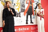 ゲスト会見に登壇した宮本侑芽、朴璐美