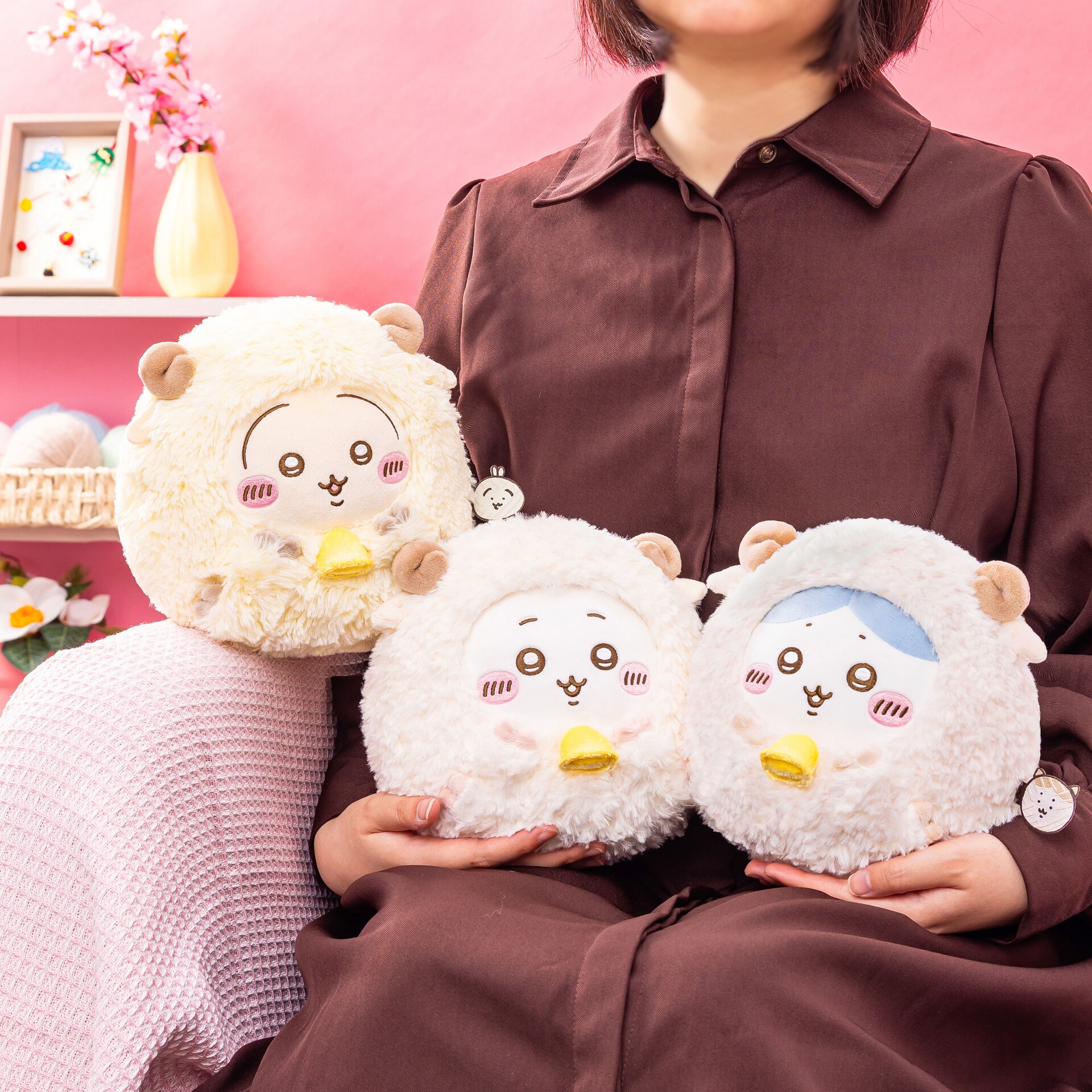 ちいかわ ハッピーバッグ」ひつじ衣装で大集合、毛を刈られちゃったち
