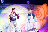 初披露曲「VIVIマジct☆STAR」。左から弥生ひな役の内田彩、チムム役の引坂理絵