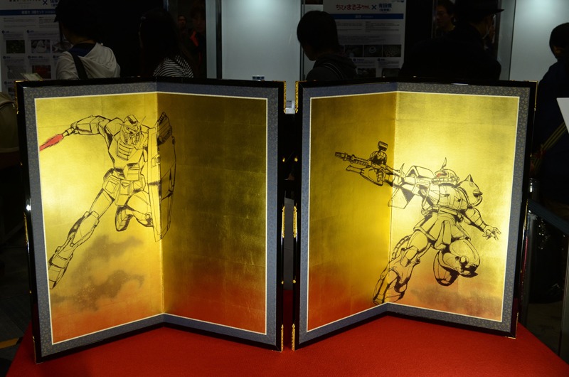 「コラボレーションショーケース」内「ガンダム・シャアザク図」