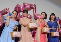 サイン入りボールを受け取ったファンの女の子から「ありがとう！」の声も。