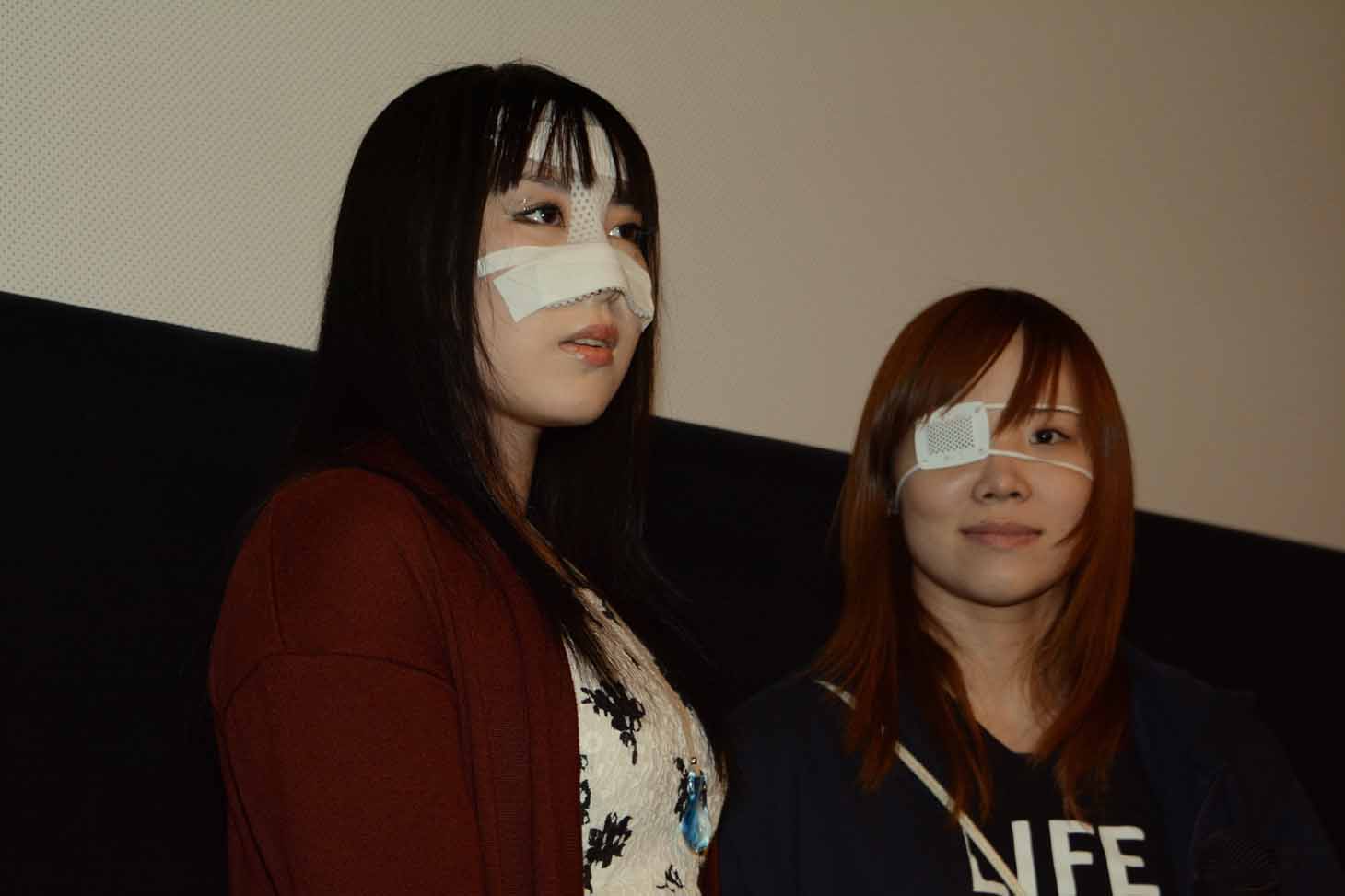 左から安川惡斗、宝城カイリ。