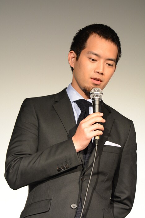 主演の三浦貴大。