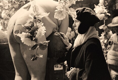 「神々のたそがれ」のワンシーン。