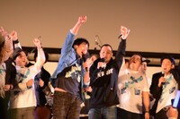 「笑顔のまんま」大合唱の様子。