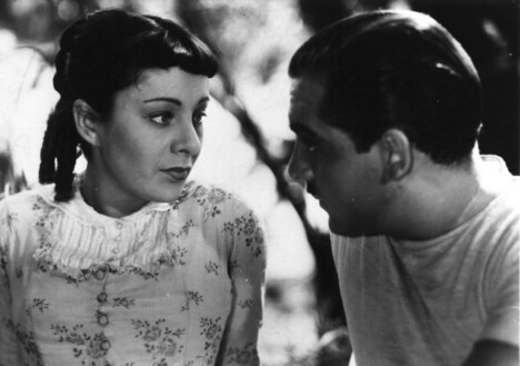 避暑地での恋も描かれる「ピクニック」のワンシーン。