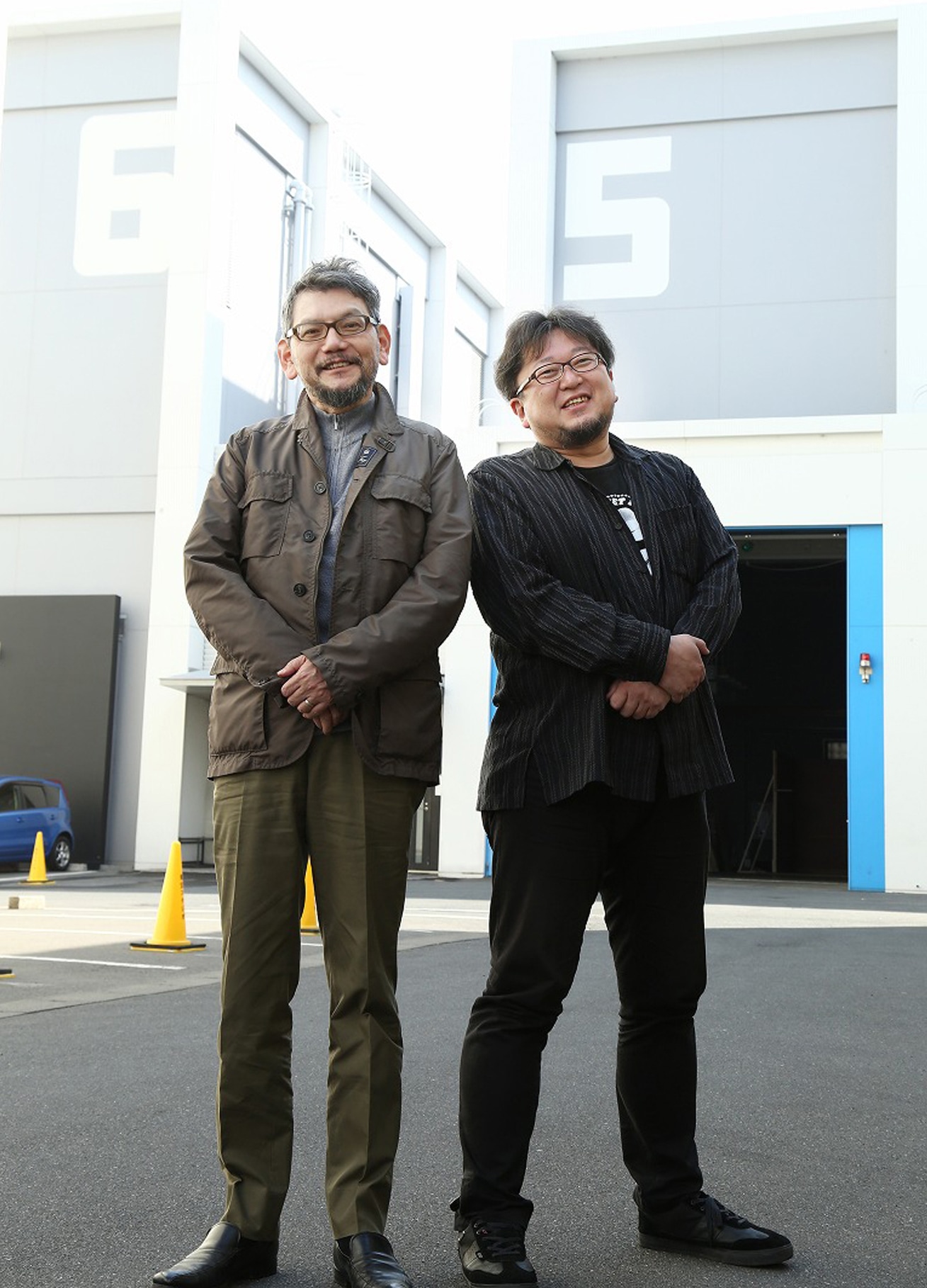 左から「シン・ゴジラ」総監督の庵野秀明、監督の樋口真嗣。