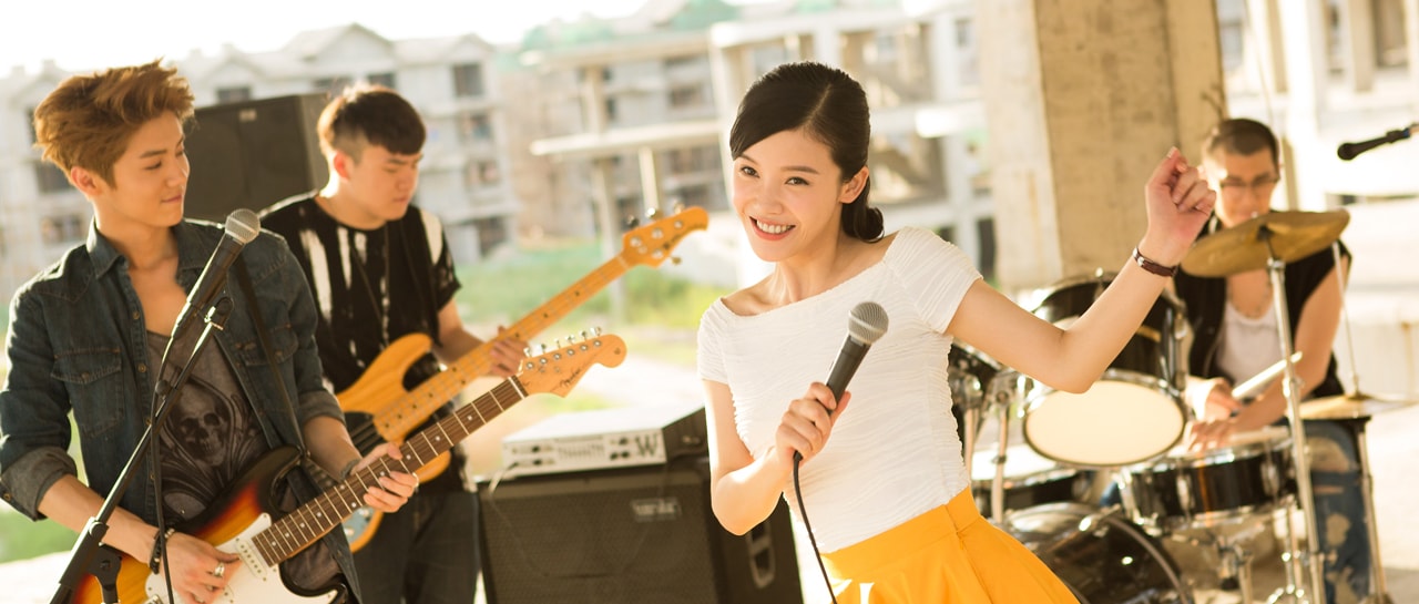 元EXOのルハン出演作「20歳よ、もう一度」公開、特製ムビチケカードも発売