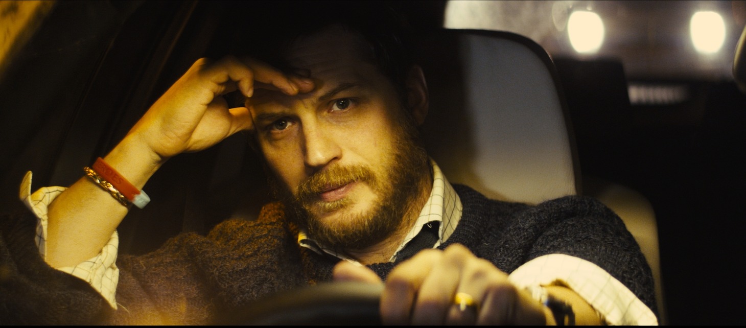 「オン・ザ・ハイウェイ その夜、86分」のトム・ハーディ。(c) 2013 LOCKE DISTRIBUTIONS, LLC ALL RIGHTS RESERVED
