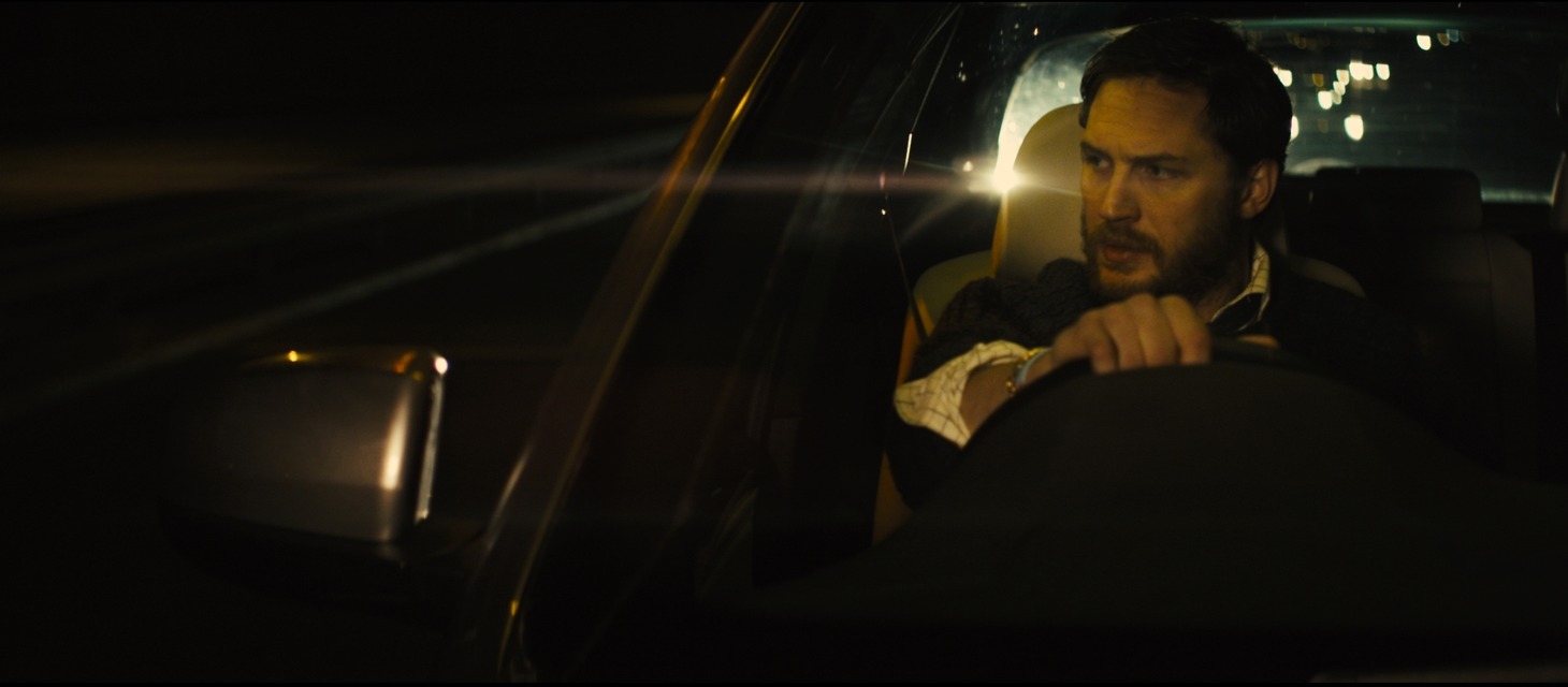 「オン・ザ・ハイウェイ その夜、86分」のワンシーン。(c) 2013 LOCKE DISTRIBUTIONS, LLC ALL RIGHTS RESERVED