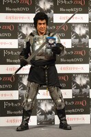 「ドラキュラZERO」のBlu-ray＆DVDをアピール。