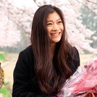「アンフェア the end」篠原涼子、満開の桜の中で涙のクランクアップ