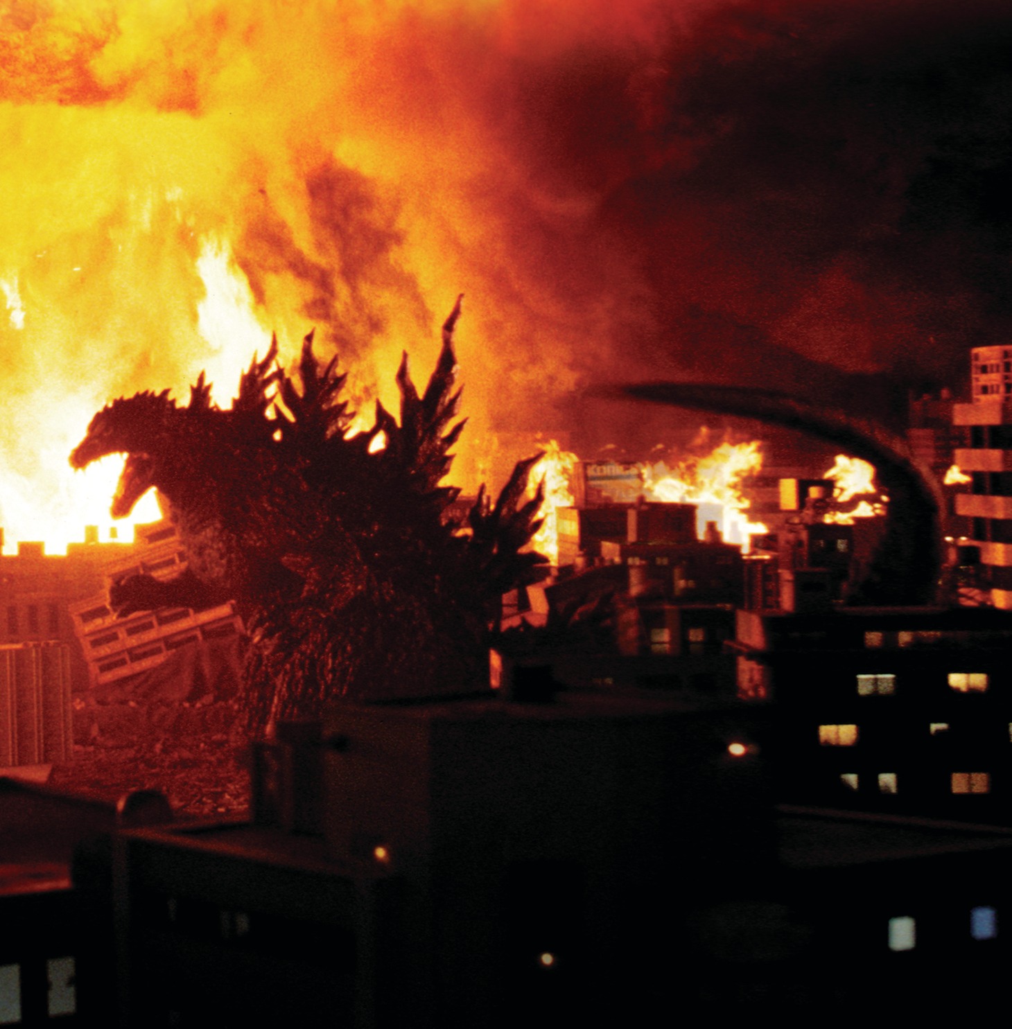 大河原孝夫監督「ゴジラ2000 ミレニアム」 (c)1999 TOHO PICTURES, INC. (c)1999 TOHO CO., LTD.