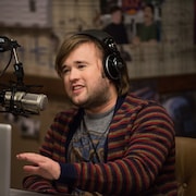 人体改造映画「Mr.タスク」、人間がセイウチに、子役がおっさんに